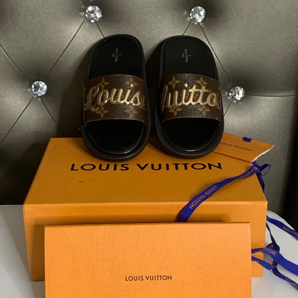 2018 Louis Vuitton Monogram SUNBATH MULE FLATS 37
